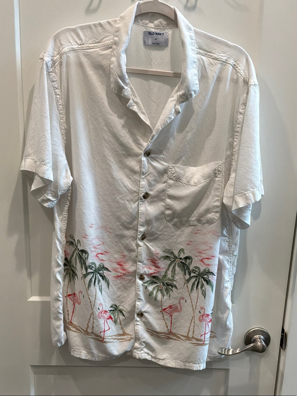 Old Navy White Short-Sleeve Button-Down Flamingo & Palm Camp Shirt XL